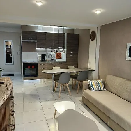 Majestic Isal-inn Apartment *